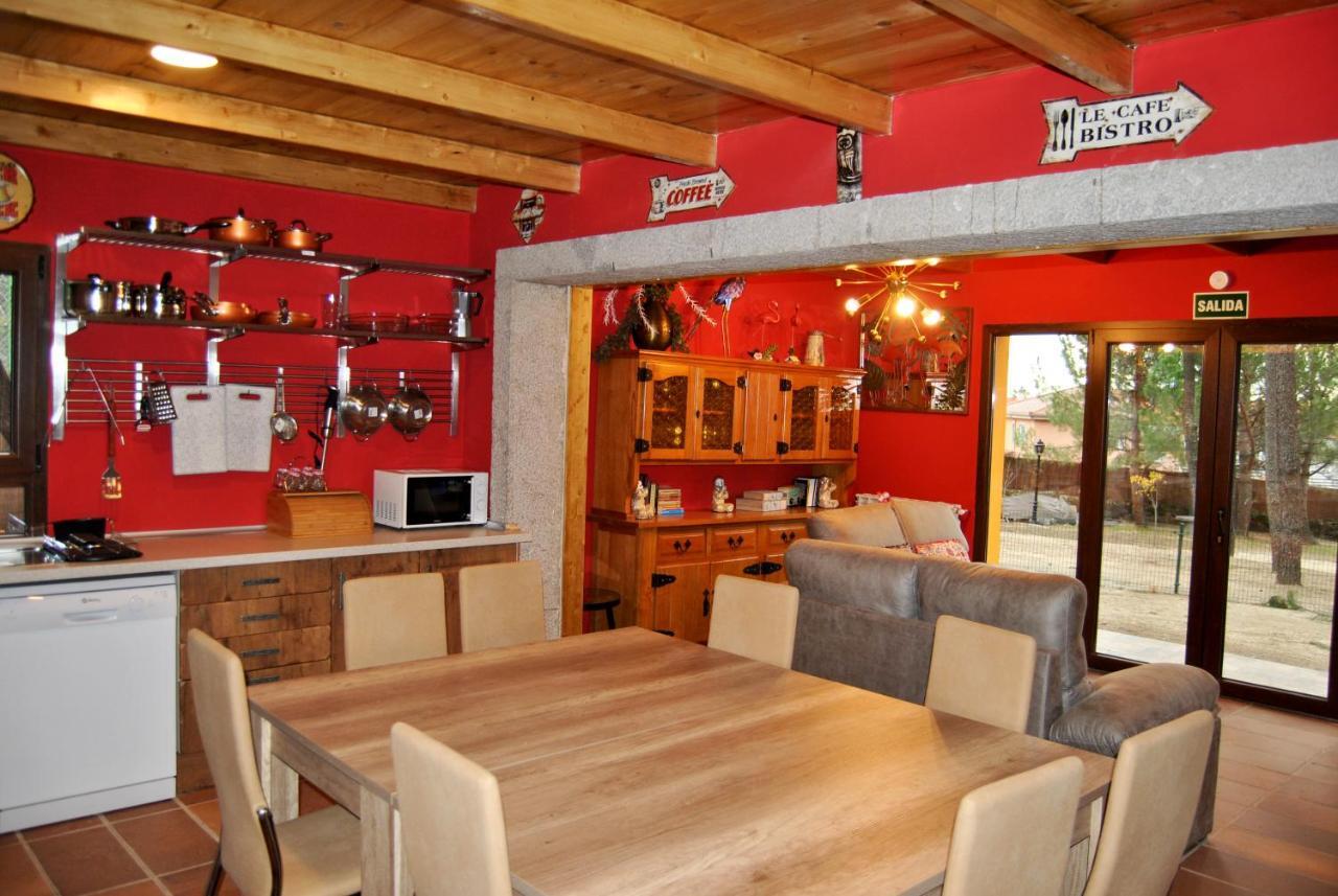 Complejo Casas Rurales Mansiones Y Villas Deluxe Collado Mediano エクステリア 写真